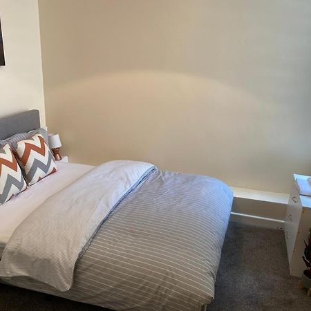 Excellent And Amazing Apartment With Private Parking 吉林汉姆 外观 照片
