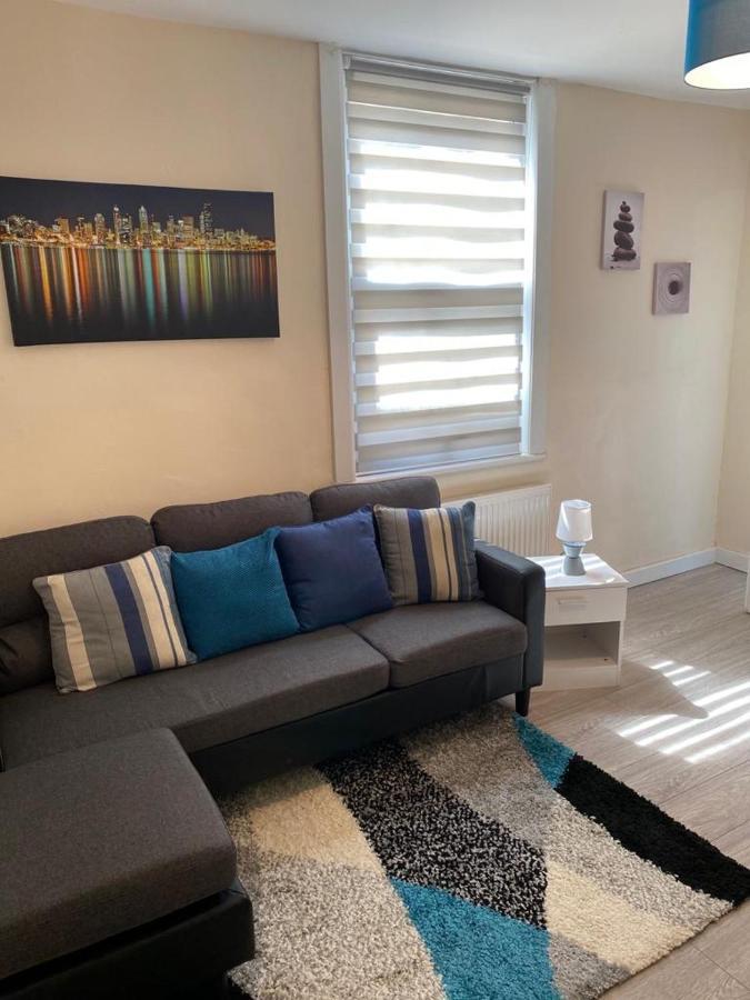 Excellent And Amazing Apartment With Private Parking 吉林汉姆 外观 照片